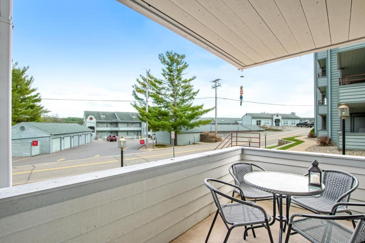 Lighthouse Cove Condo Resort Wisconsin Dells Exterior photo