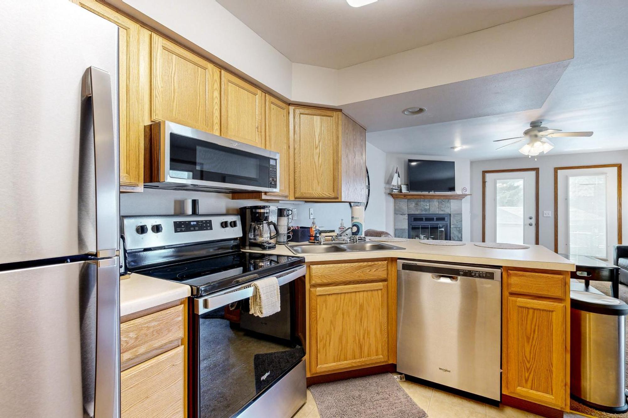 Lighthouse Cove Condo Resort Wisconsin Dells Room photo
