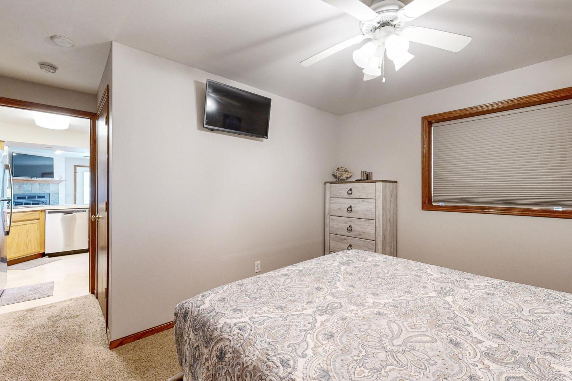 Lighthouse Cove Condo Resort Wisconsin Dells Room photo