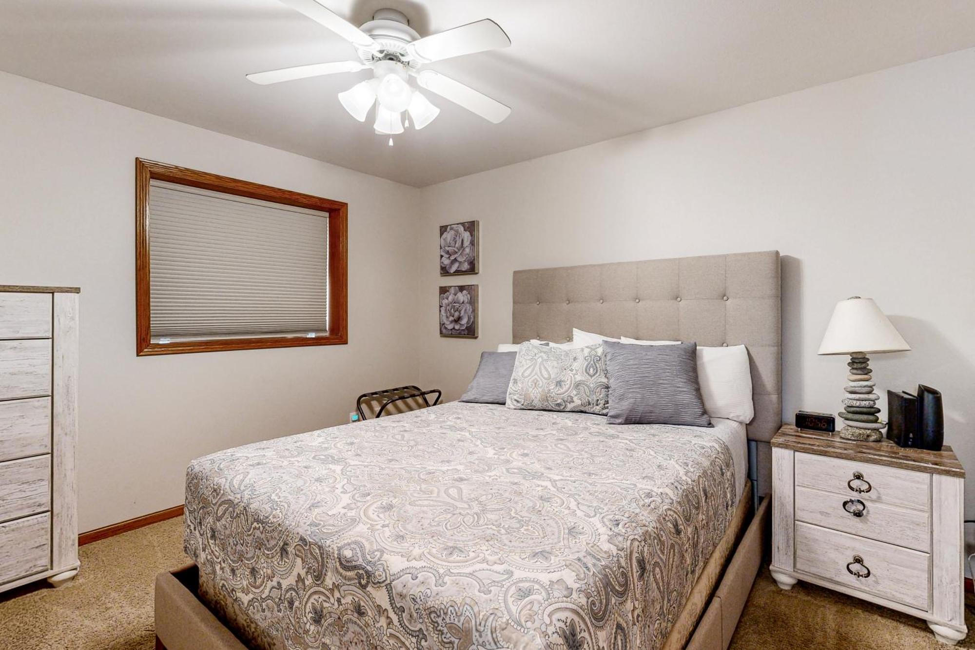 Lighthouse Cove Condo Resort Wisconsin Dells Room photo